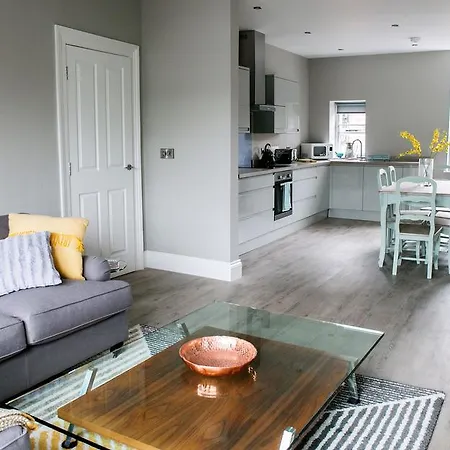 Spa Apartments 公寓 *